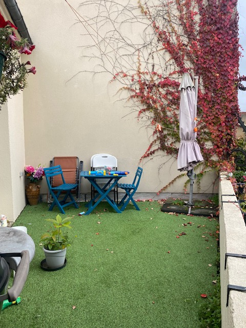 Terrasse attenante au 5 pièces